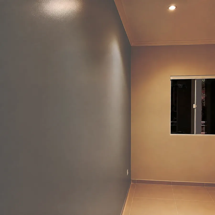Distintos tipos de pintura y superficies: pared, madera, metal y piso
